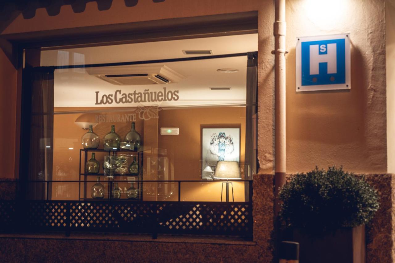 Hostal Los Castanuelos Candeleda Exterior foto